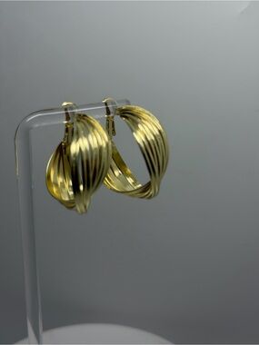 925 Silver needle Ribbed Teardrop Hoop Earrings in Silver - Women Jewelry
